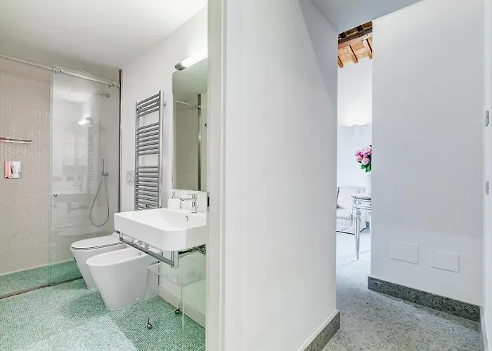 Casa vacanze Bmga L Luxury With Patio In Trastevere Roma