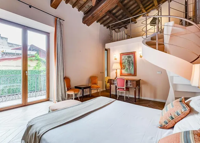 Casa vacanze Bmga L Luxury With Patio In Trastevere Roma