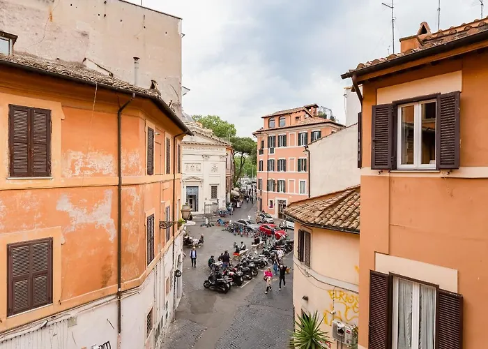 Bmga L Luxury With Patio In Trastevere Casa vacanze Roma