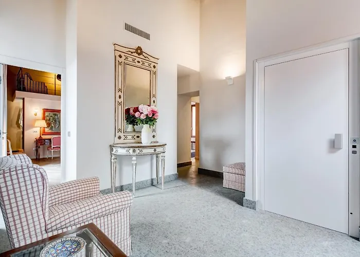 Casa vacanze Bmga L Luxury With Patio In Trastevere Roma